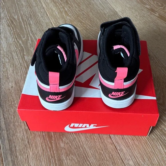Nike Girl Mid Sneakers - Picture 6 of 6